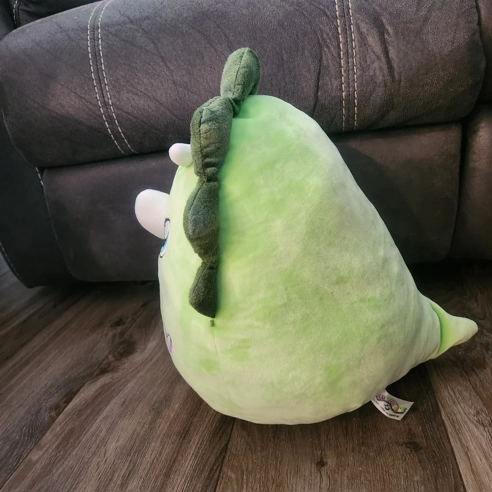 Tristan the Dinosaur Valentine's Squishmallow‎